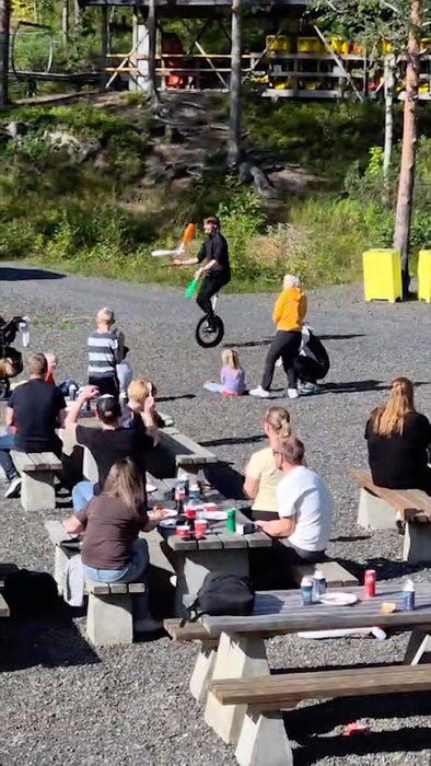 I helgen fikk vi hyggelig besøk av Eventyrtoget! 🚂✨  Eventyrtoget er et fantastisk initiativ fra fr...